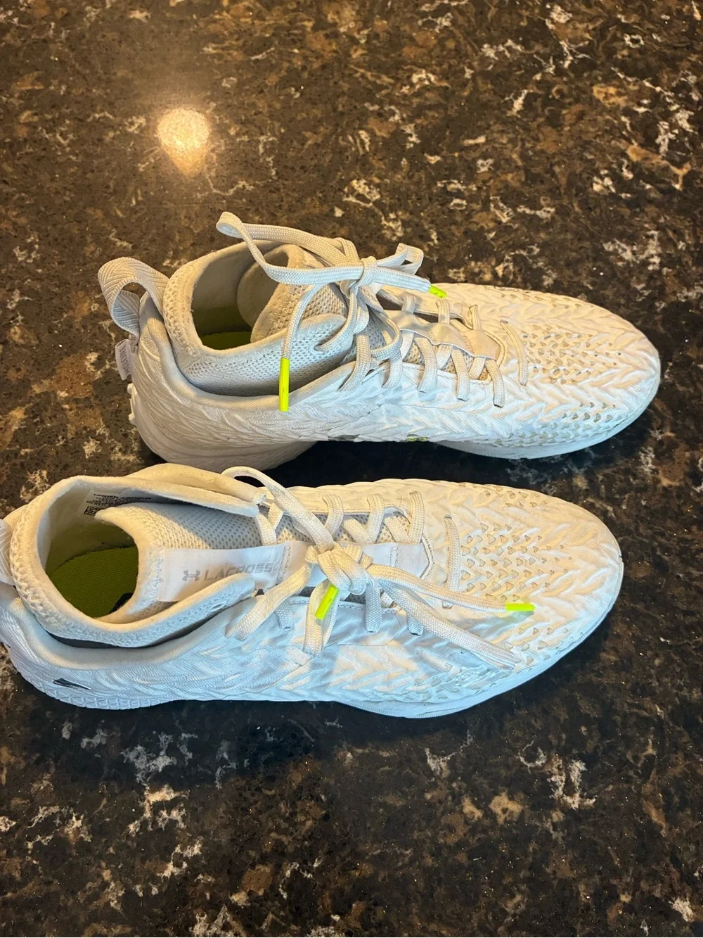 Under Armour White Athletic Unisex turf Lacrosse shoes sneakers
